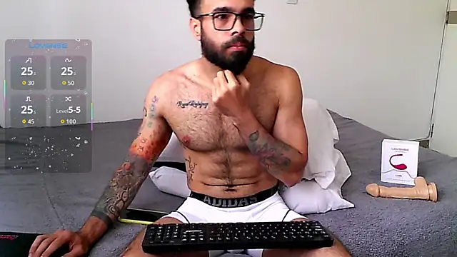 htrebor87 online show from 10-21-25, 04:08