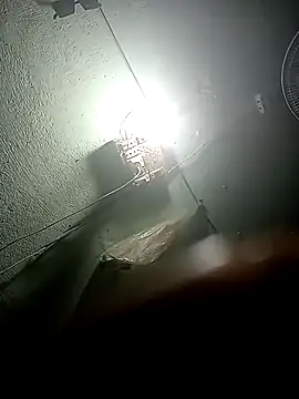 Snapshot of AgitatedStrip9 chatting on 09-25-25, 05:27 AgitatedStrip9 online show from 09-25-25, 05:27