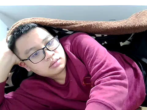 Snapshot of loveninja chatting on 12-19-25, 01:40 loveninja online show from 12-19-25, 01:40