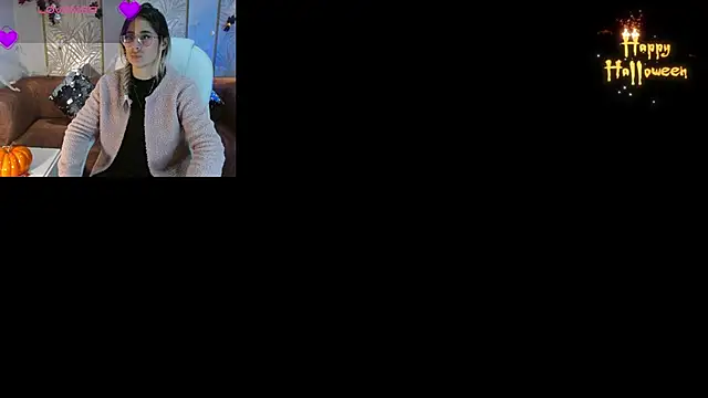 Snapshot of LunaaGrey_ chatting on 10-29-25, 03:42 LunaaGrey online show from 10-29-25, 03:42