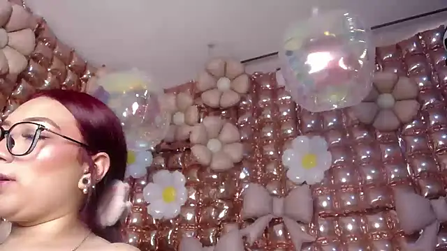 layla fox online show from 09-30-25, 09:53