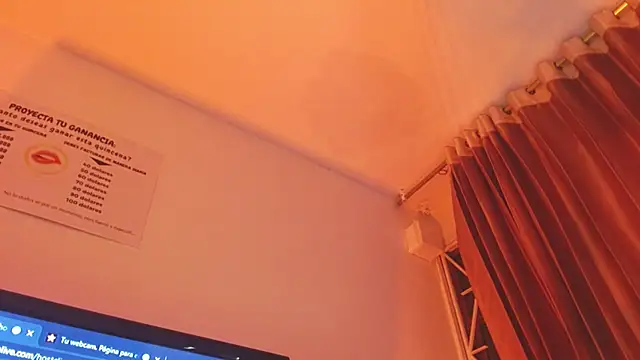 ladymooncs online show from 11-14-25, 04:11