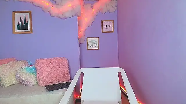 cat nasty online show from 10-10-25, 08:41