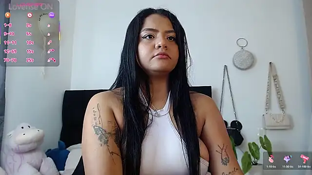 Camila Torresss online show from 11-06-25, 07:48