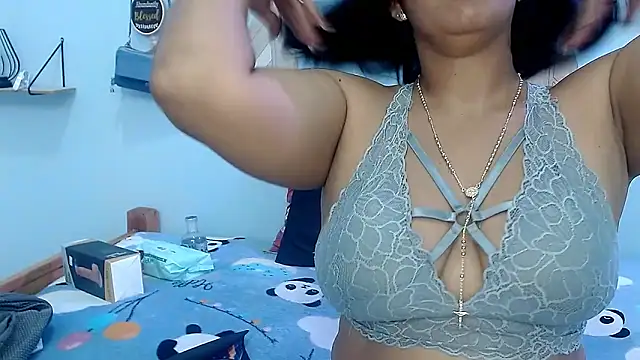 evannesanicol08 online show from 10-29-25, 01:57