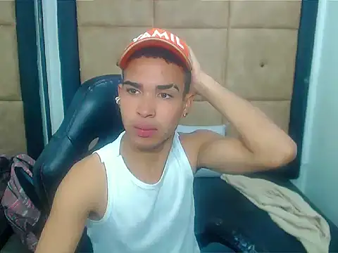 PatrickXX 1 online show from 09-28-25, 01:38