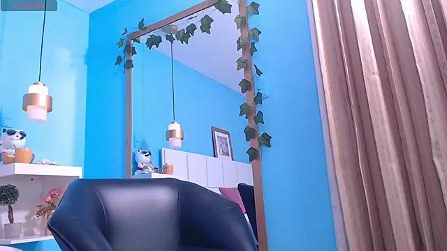 PenelopeBond online show from 10-09-25, 12:58