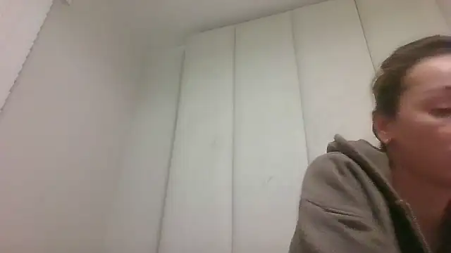 Scotishminx25 online show from 09-24-25, 11:52