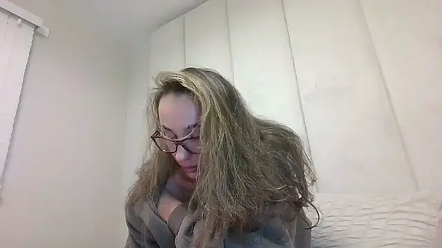 Scotishminx25 online show from 09-27-25, 05:40