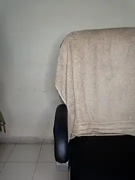 Hey Jully online show from 10-11-25, 05:17