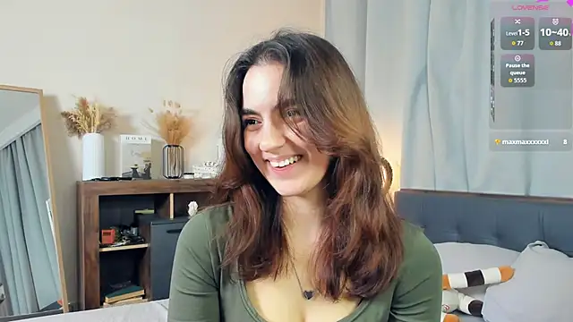 RosalvaOrhenkowski online show from 09-27-25, 10:31