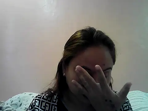 Amarrahlyn online show from 10-04-25, 11:14