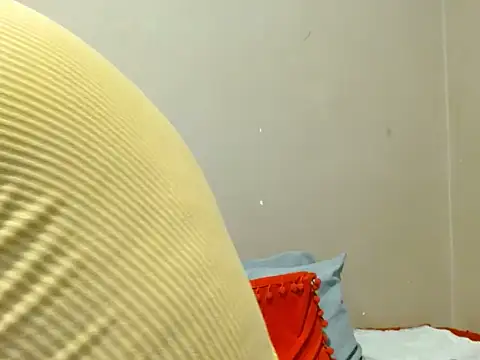 champaigncork online show from 11-08-25, 03:39