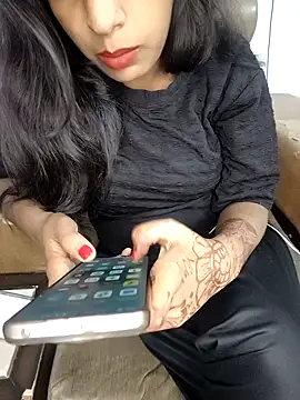 hotty ranjana online show from 10-12-25, 12:31