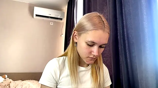 TwinedPeril online show from 10-11-25, 07:07