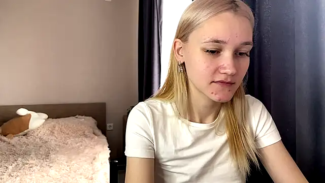 TwinedPeril online show from 10-15-25, 07:08