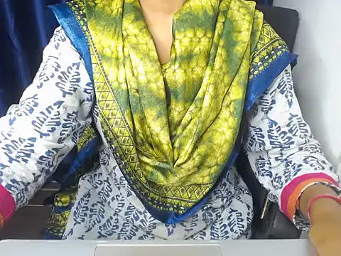 Snapshot of priya_gupta7 chatting on 10-02-25, 01:51 priya gupta7 online show from 10-02-25, 01:51