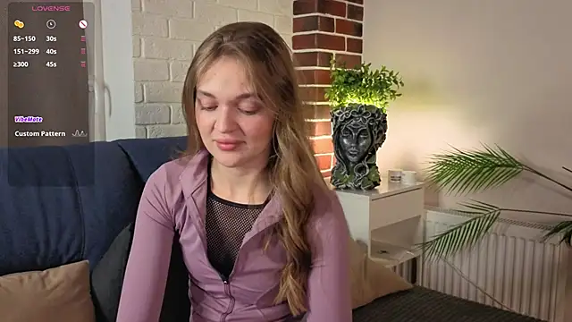 MarryLuz online show from 11-19-25, 07:25