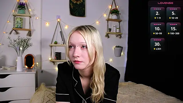 ArcticaRyder online show from 10-05-25, 07:39