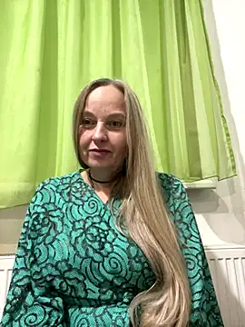 Snapshot of B_i_r_d_i_e chatting on 10-01-25, 06:47 B i r d i e online show from 10-01-25, 06:47