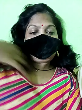 Snapshot of Mona_darling21 chatting on 11-01-25, 06:54 Mona darling21 online show from 11-01-25, 06:54