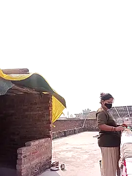 Snapshot of Mona_darling21 chatting on 11-13-25, 06:12 Mona darling21 online show from 11-13-25, 06:12