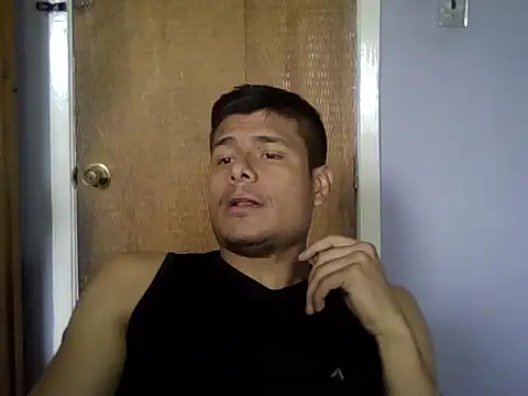 Snapshot of AnotherJuan_ chatting on 09-20-25, 01:23 AnotherJuan online show from 09-20-25, 01:23