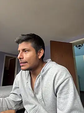 Snapshot of AnotherJuan_ chatting on 10-14-25, 01:34 AnotherJuan online show from 10-14-25, 01:34