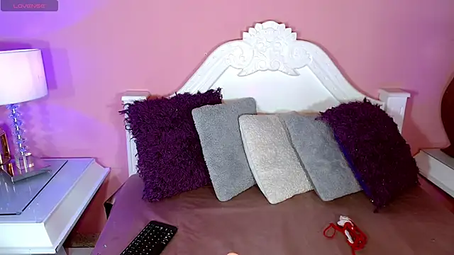  IsabellaRousse online show from 11-15-25, 07:21