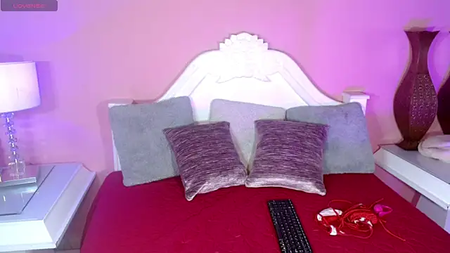  IsabellaRousse online show from 11-20-25, 07:57