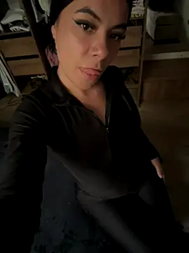 Snapshot of lindaa__ chatting on 10-09-25, 09:13 lindaa online show from 10-09-25, 09:13