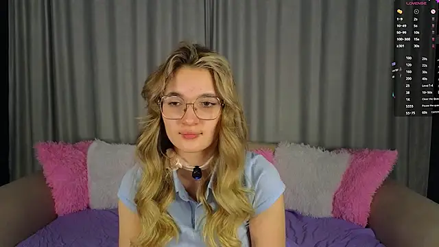 vivyboo111 online show from 11-21-25, 09:02