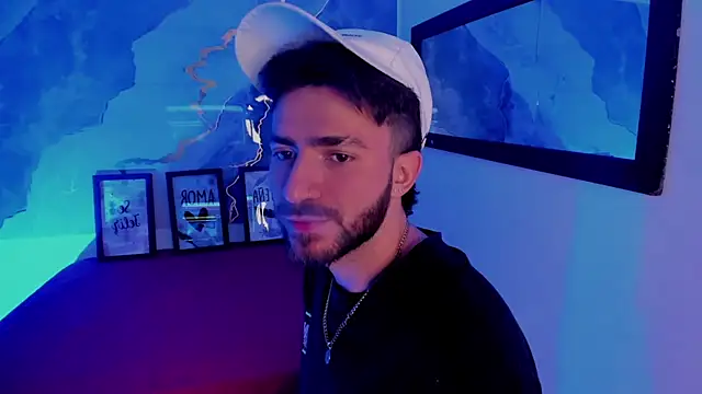 bastian12   online show from 10-03-25, 04:31