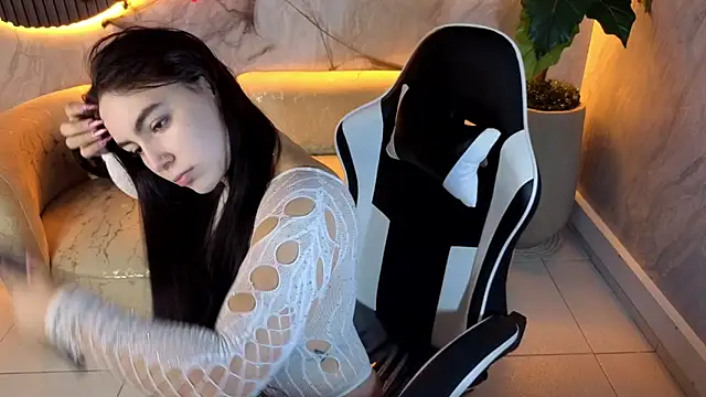 scarlett smith tp online show from 10-13-25, 01:44