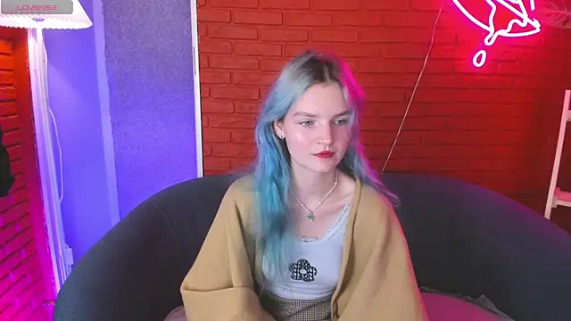 Lika Sky online show from 10-16-25, 04:08