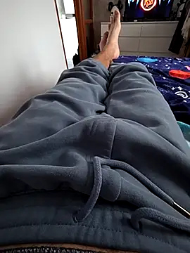 Snapshot of Foxbiker chatting on 02-13-26, 01:29 Foxbiker online show from 02-13-26, 01:29