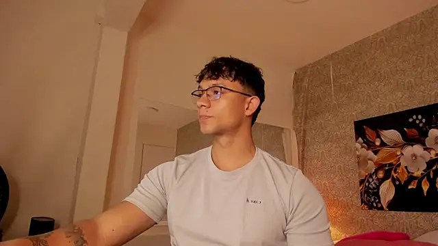 mike wills3 online show from 11-02-25, 03:42