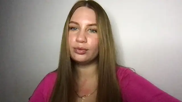 Snapshot of goodgirl2332 chatting on 09-25-25, 08:23 goodgirl2332 online show from 09-25-25, 08:23