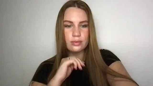 Snapshot of goodgirl2332 chatting on 10-02-25, 12:34 goodgirl2332 online show from 10-02-25, 12:34