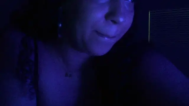 Snapshot of lotuzpetals chatting on 10-10-25, 06:56 lotuzpetals online show from 10-10-25, 06:56