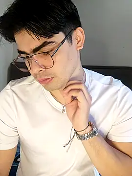 Mason grey online show from 11-19-25, 01:11