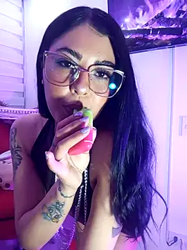 ValeNiitaLuv online show from 11-04-25, 11:04