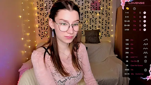 LinaBlossom  online show from 11-24-25, 08:14