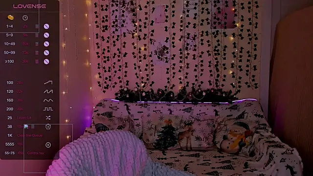 LinaBlossom  online show from 01-10-26, 06:59