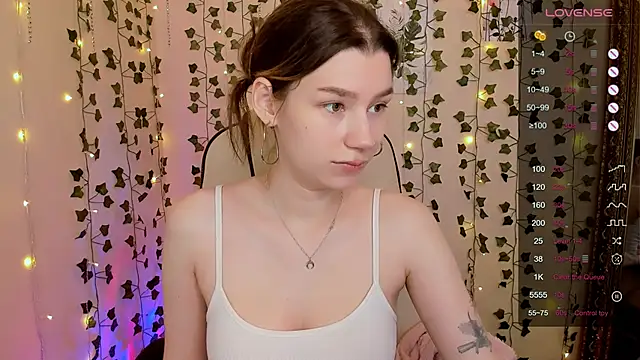 Snapshot of LinaBlossom_ chatting on 02-07-26, 05:55 LinaBlossom online show from 02-07-26, 05:55