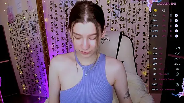 Snapshot of LinaBlossom_ chatting on 02-27-26, 08:25 LinaBlossom online show from 02-27-26, 08:25