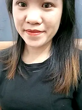 Snapshot of Norah-h chatting on 10-18-25, 03:02 Norah-h online show from 10-18-25, 03:02