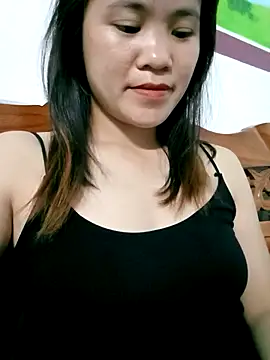 Snapshot of Norah-h chatting on 10-19-25, 02:18 Norah-h online show from 10-19-25, 02:18