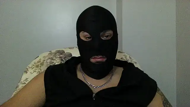 Snapshot of izlebeni_ chatting on 09-25-25, 12:03 izlebeni online show from 09-25-25, 12:03