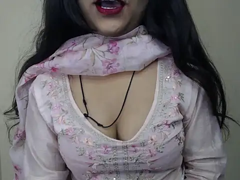 Sweey Bebo online show from 11-25-25, 04:56